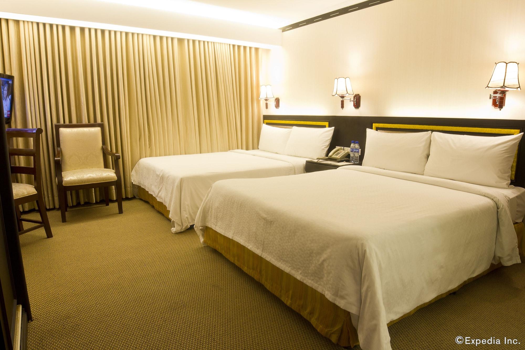 Bayview Park Hotel Манила Экстерьер фото