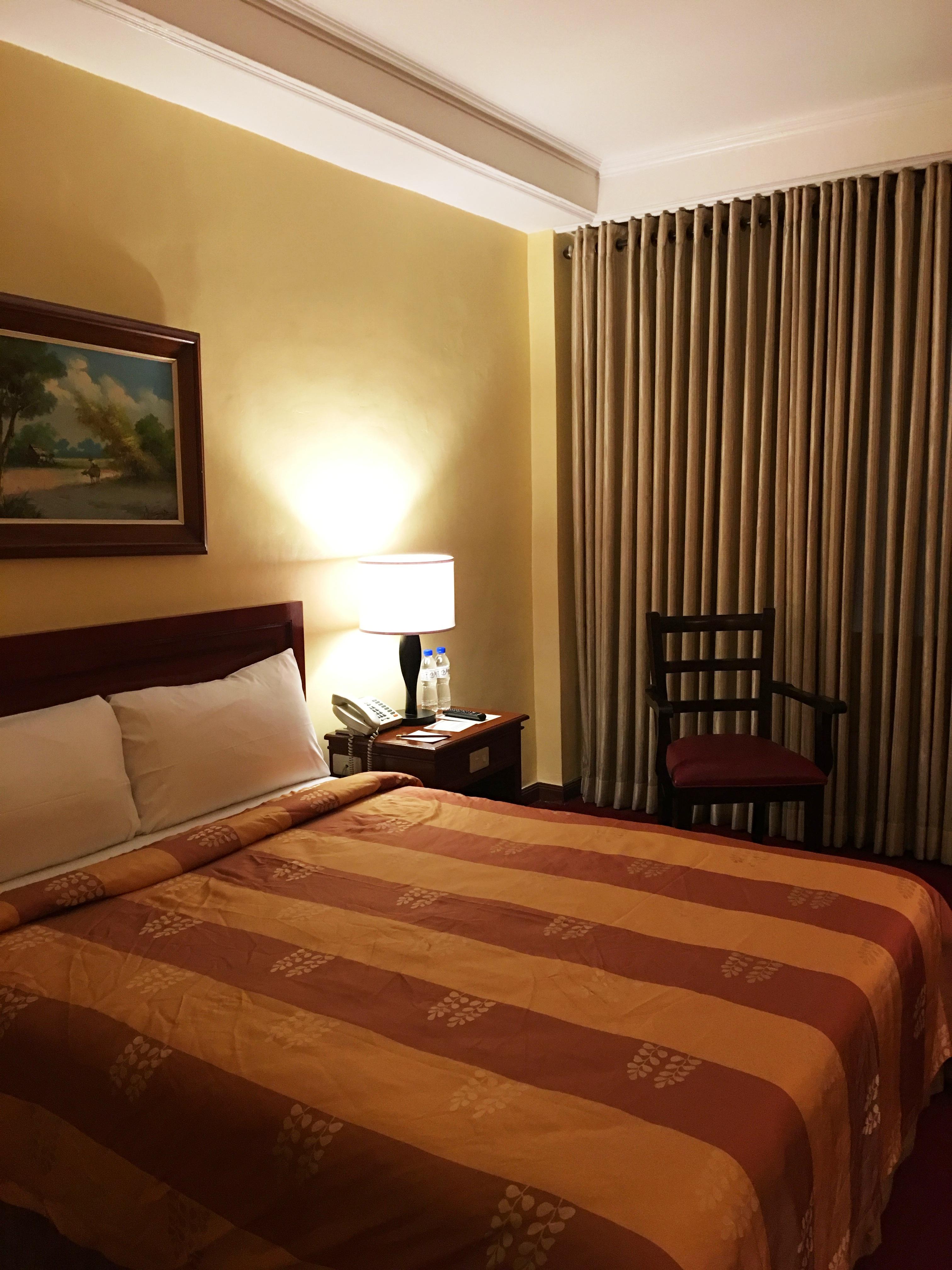 Bayview Park Hotel Манила Экстерьер фото